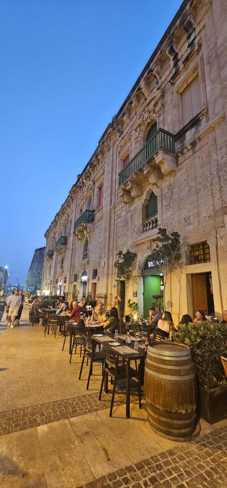 Modern Elegance Valletta Apartment Exterior photo